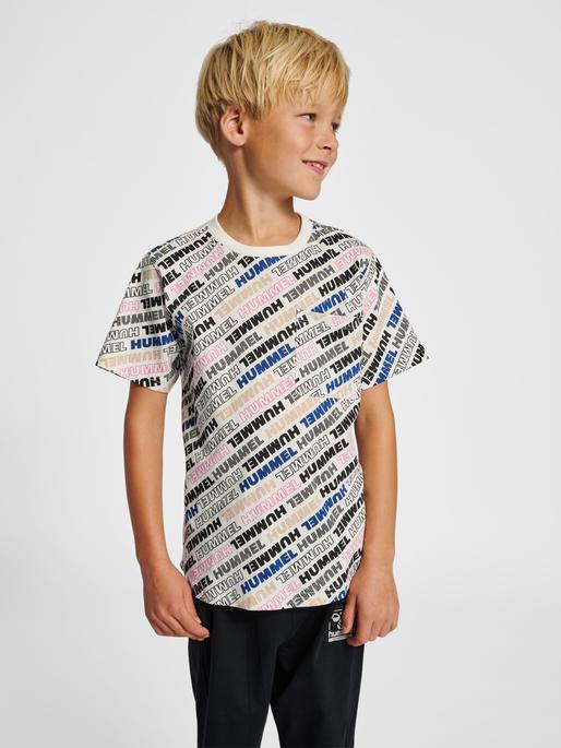 Actual product image hummel hmlCALEB T-SHIRT S/S (116)