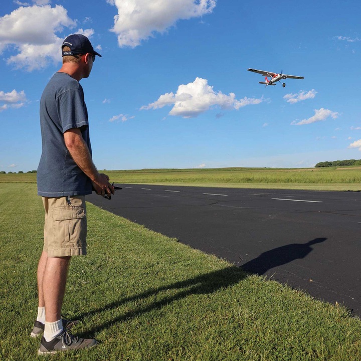 Immagine prodotto E-Flite carbon-z cessna 150t 2,1m bnf basic (Motore multiplo)