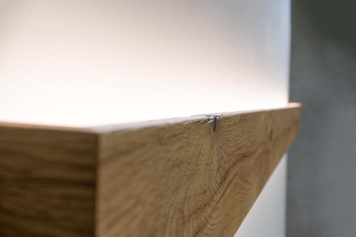 Actual product image kln.swiss Wooden Wall Lamp Linea (5700 lm)