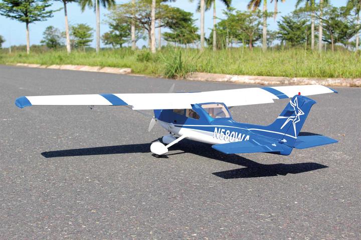 Actual product image Seagull Models SG-Models ) Cessna 182 Turbo Skyline ARF 1,75m 69" 40-46 blue/white (Scale Helicopter)