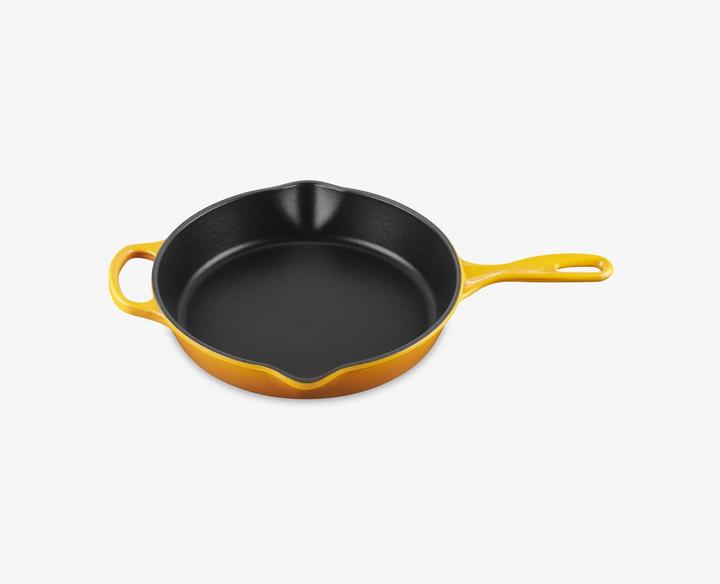Actual product image Le Creuset Poêle à frire et à servir jaune foncé (26 cm, Frying pan, Cast iron)