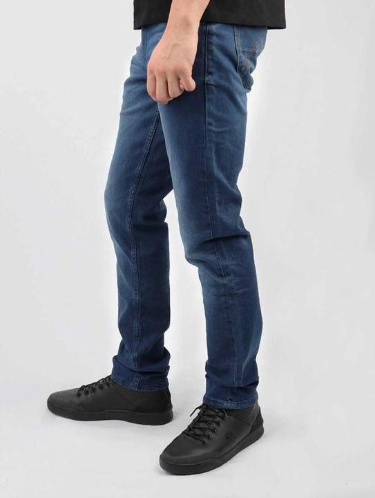 Wrangler Greensboro (30, 34)