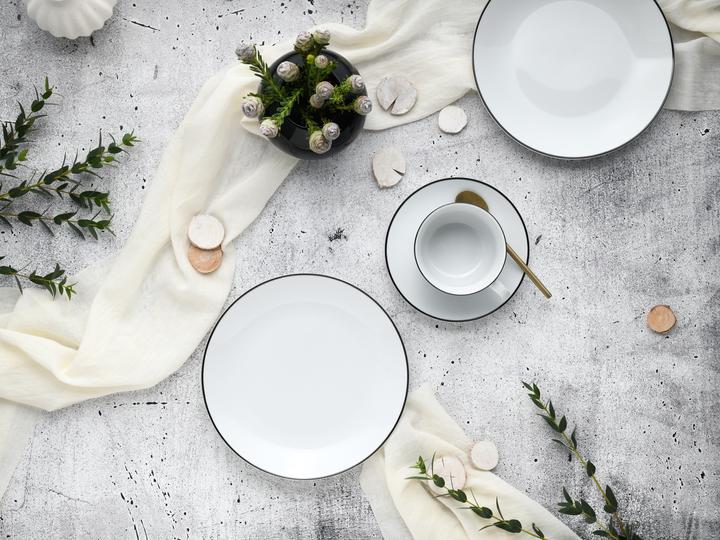 Actual product image CreaTable Luna Black Line (18 Piece)