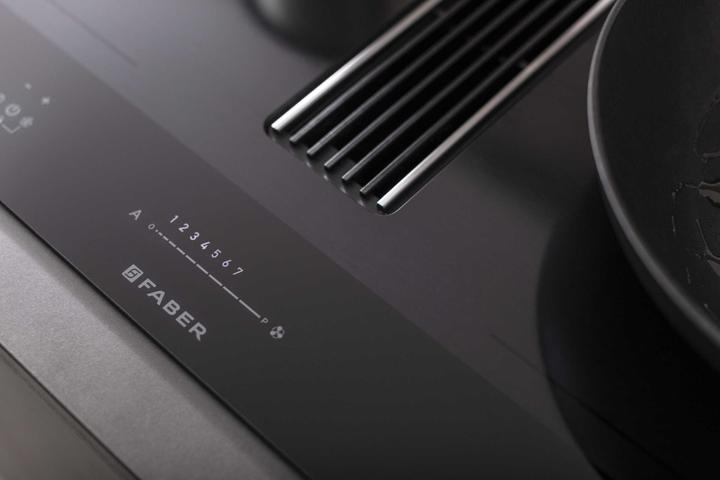 Image du produit GALILEO STRIPES F830 (83 cm, Table de cuisson à induction)