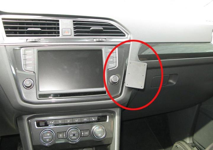 Actual product image Brodit ProClip Volkswagen Tiguan