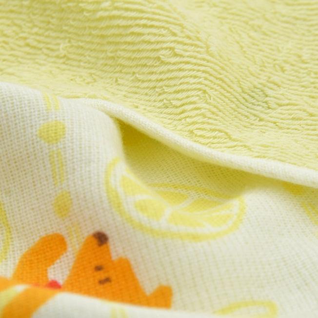 Actual product image Disney Winnie the Pooh mini gauze towel with lemon