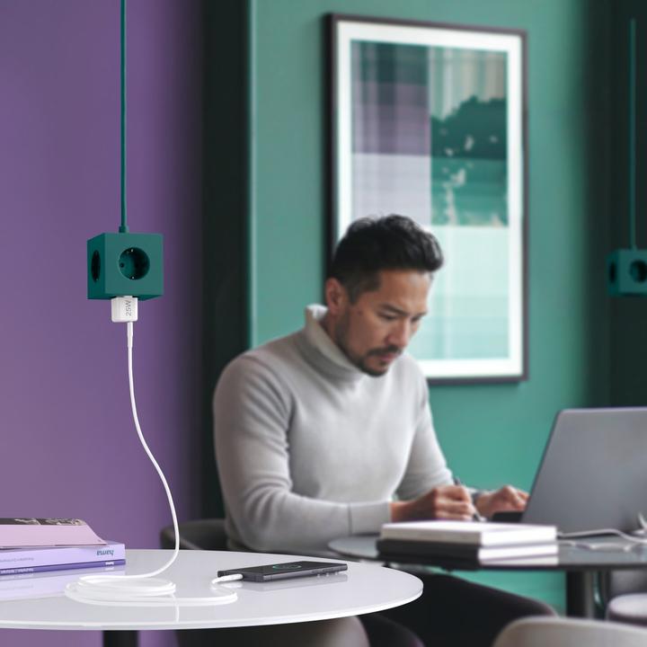 Image du produit Hama Chargeur rapide, USB-C, PD/Qualcomm®, Super-Mini-Charger, 25 W, blanc (25 W, 1 portion)