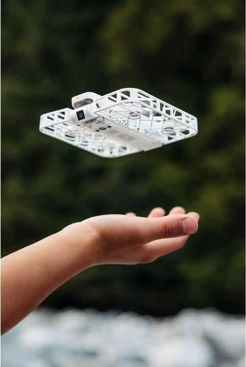 Actual product image HoverAir X1 Combo weiss Drohne mit Kamera (30 min, 125 g)