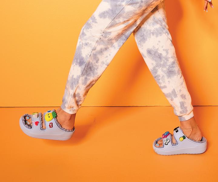 Produktbild Crocs Classic Cozzzy Sandal (39)