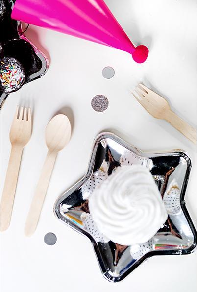 Actual product image Partydeco Star Shaped Dessert Plate Silver (6x)