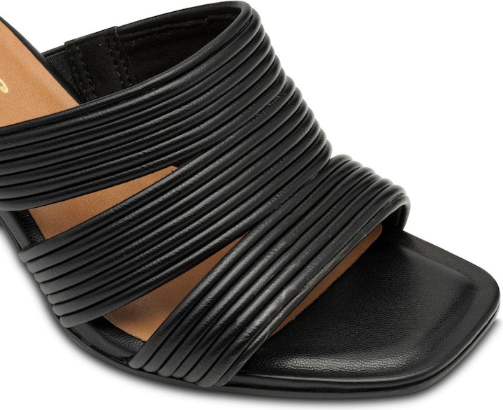 Actual product image Tamaris Mule (37)