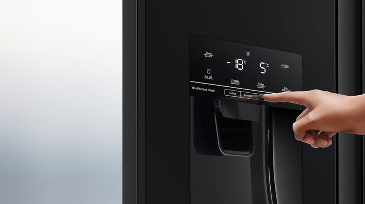 Immagine prodotto Hisense RS694N4TFE Frigorifero combinato Side-by-Side Freestanding E (562 l)