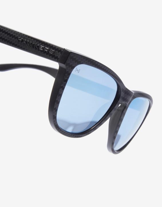Actual product image Hawkers Polarised sunglasses One Raw Carbon Fibre Grey Blue (Ø 55.7 mm)