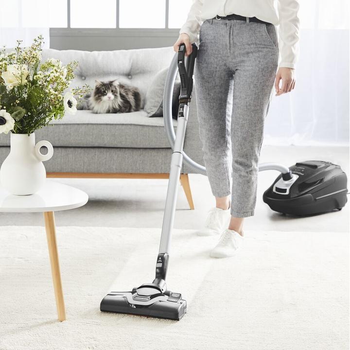 Actual product image Rowenta Silence Force RO7450