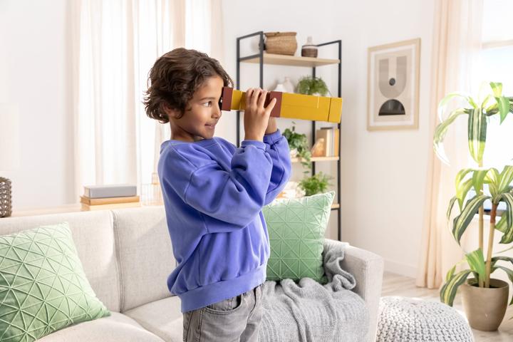 Actual product image Mattel Minecraft Pixel Spyglass Toy with Pixelating View Lens, Kid-Size Accessory for Role-Play & Costumes