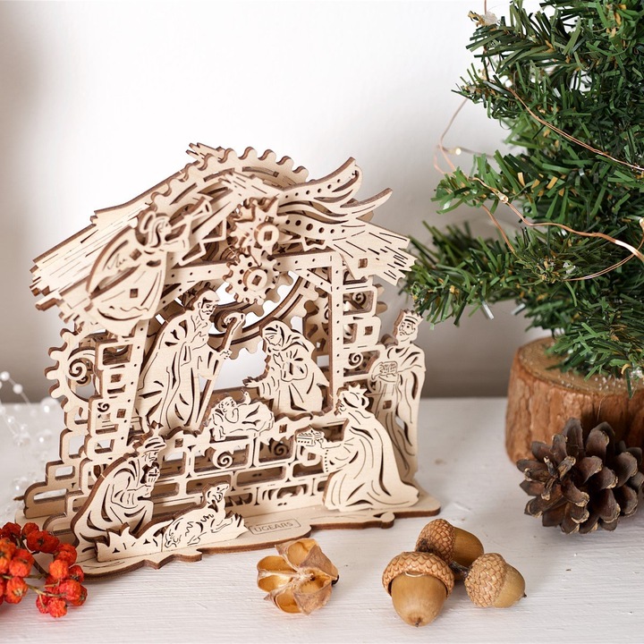 Actual product image Ugears Nativity scene