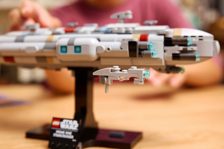 Actual product image LEGO Sternkreuzer Heimat Eins (75405, LEGO Star Wars)
