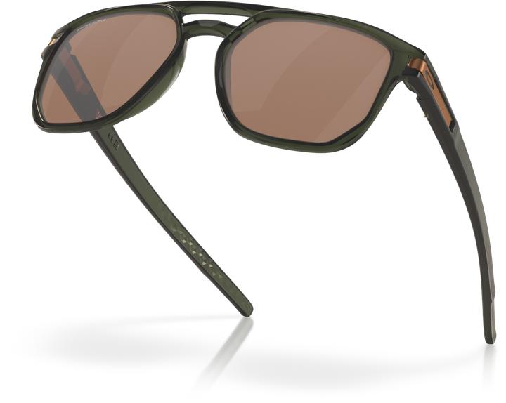 Actual product image Oakley Latch Beta