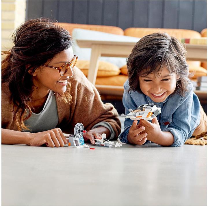 Actual product image LEGO Snowspeeder (75268, LEGO Star Wars)