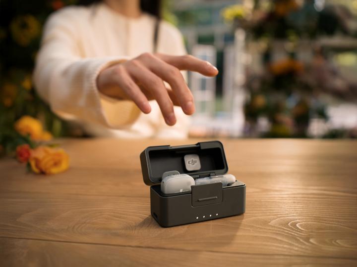 Actual product image DJI Mic Mini 2 (1 TX + 1 Mobile RX + Charging Case)
