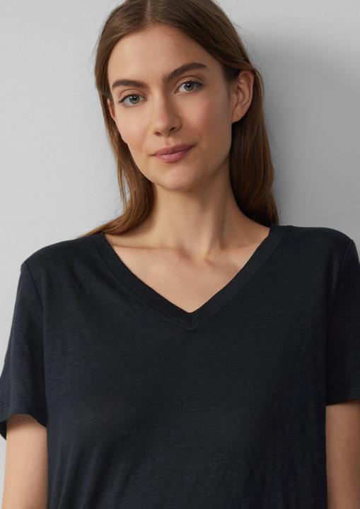 Actual product image S.Oliver T-Shirt T-Shirt aus Leinen mit V-Ausschnitt (38)