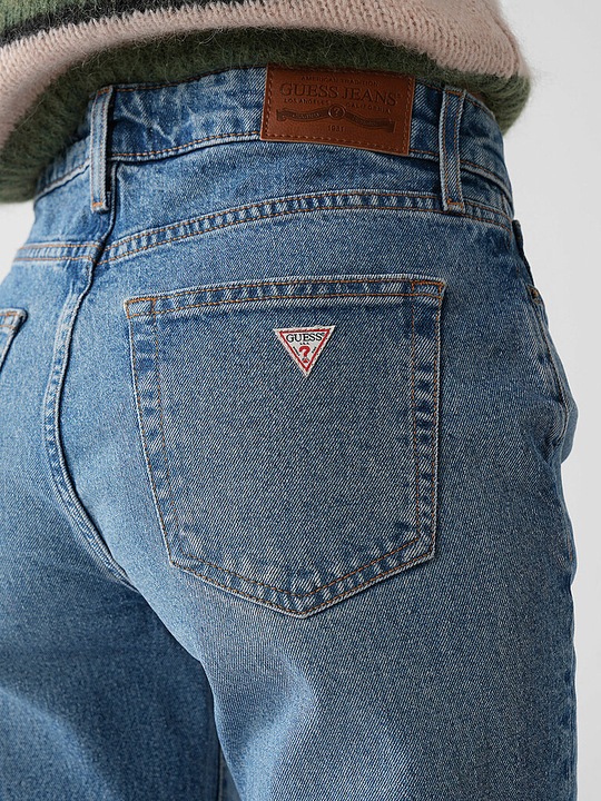 Actual product image Guess Straight (W26/L32)