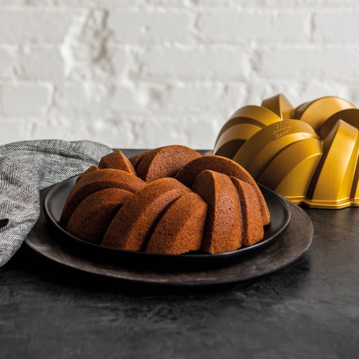 Produktbild Nordic Ware - 75th Anniversary Braided Bundt Pan (27 cm)