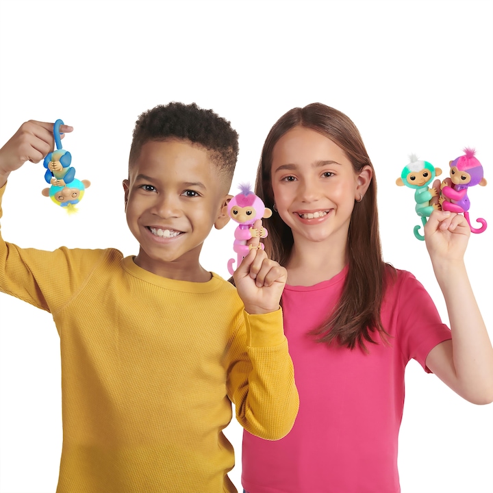 Actual product image WowWee Fingerlings - Basic Monkey Purple - Charli