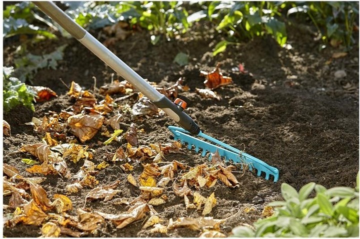 Actual product image Gardena Hanger rake