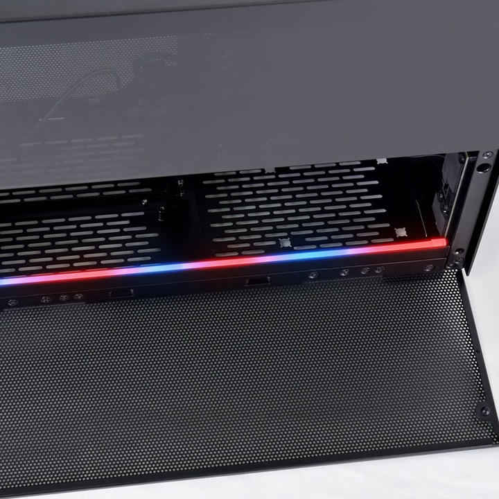 Actual product image Lian-Li Q58-2W LED Strip Kit (Blue, Red, Green)