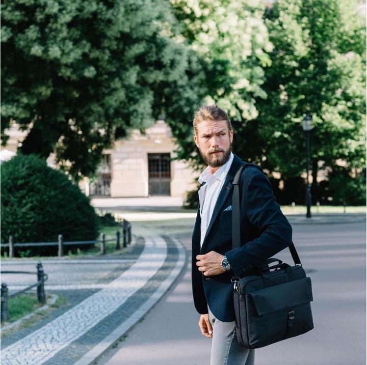 Produktbild Dicota Bag STYLE for Microsoft Surface (15", Microsoft)
