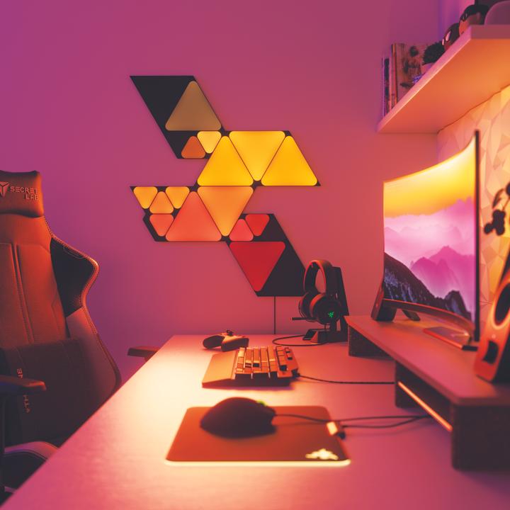 Actual product image Nanoleaf Shapes black mini Triangles exp. Pack 10 pk