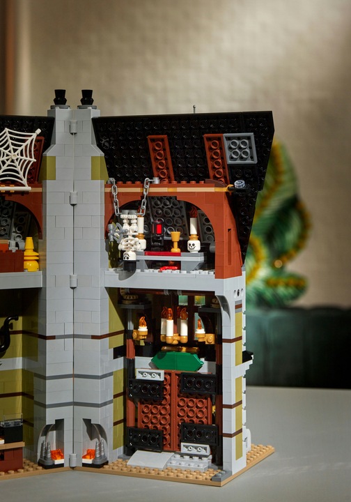 Actual product image LEGO haunted house (10273, LEGO Creator Expert, LEGO Rare Sets)