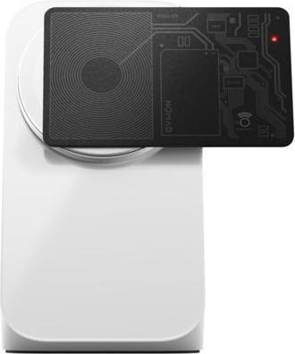 Actual product image Nomad Tracking Card - Location card with wireless charging (iOS)