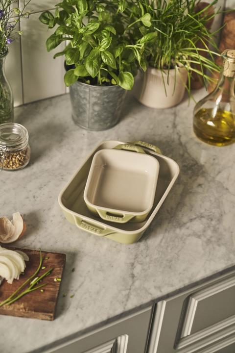 Actual product image Staub Oven mould set