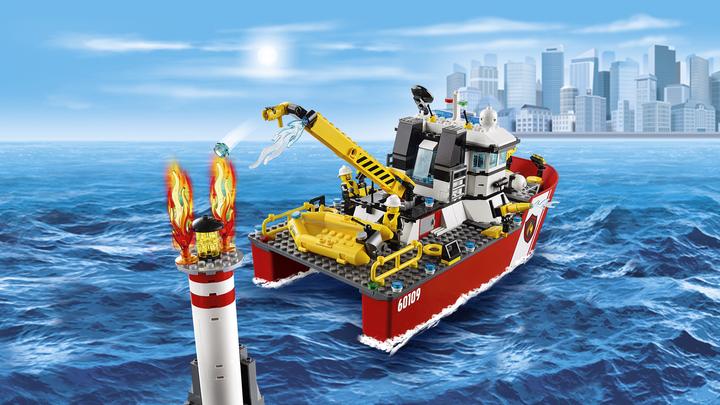 Produktbild LEGO Feuerwehrschiff (60109, LEGO City)