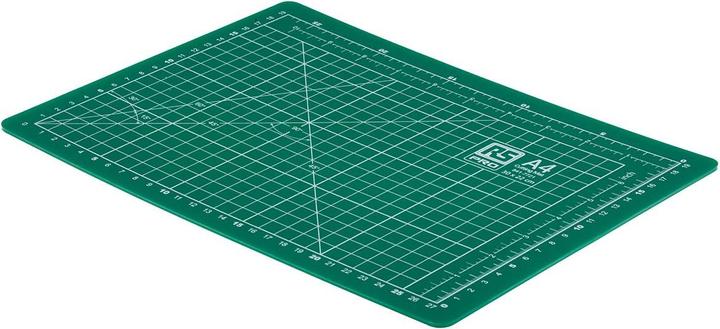 Produktbild RS PRO Schneidematte, 300mm x x 220mm, Grün, 10mm (31.30 x 22.80 cm)