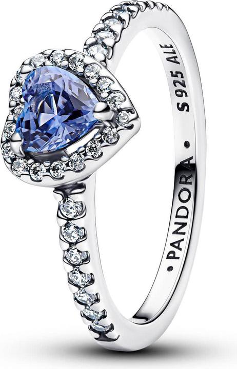 Pandora Sparkling Elevated Heart Ring