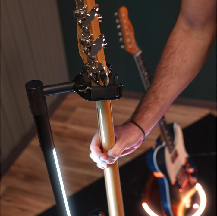 Produktbild Gravity GS LS 01 NH B - Guitar GLOW STAND®, Neckhug (E-Bass, E-Gitarre)