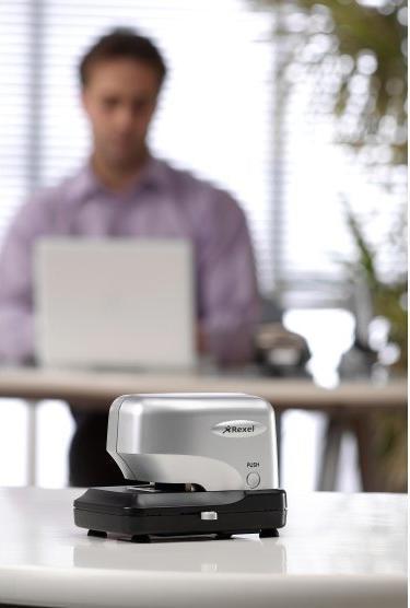 Produktbild Rexel Elektro-Heftgerät Stella 30, silber-schwarz (30 Blätter)