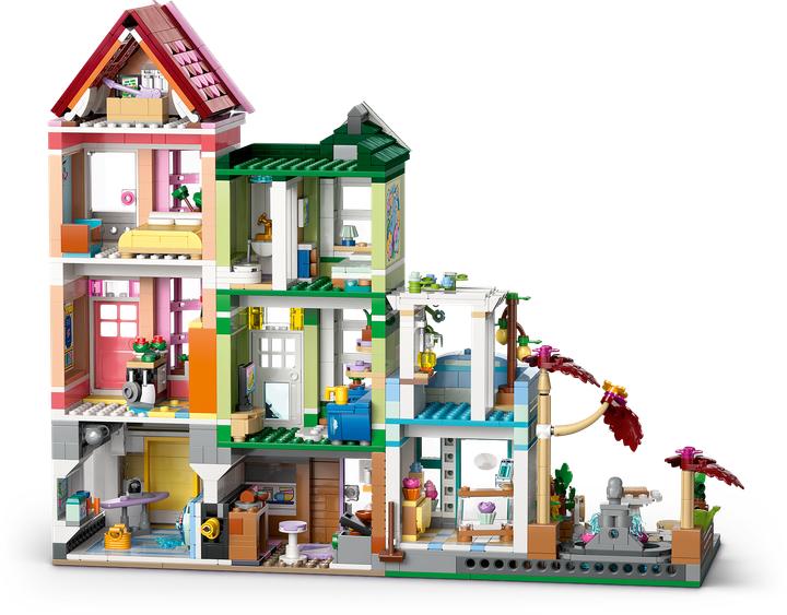 Actual product image LEGO Heartlake City Wohn- und Einkaufsstrasse (42670, LEGO Friends)
