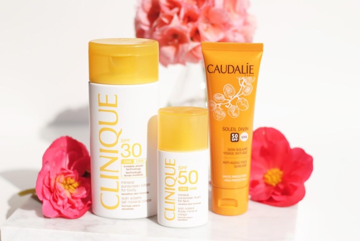 Immagine prodotto Clinique Mineral (Crema solare viso, SPF 50, 30 ml, 150 g)
