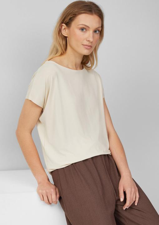 Produktbild S.Oliver T-Shirt Fliessendes Jersey-Shirt mit überschnittenen Schultern (46)
