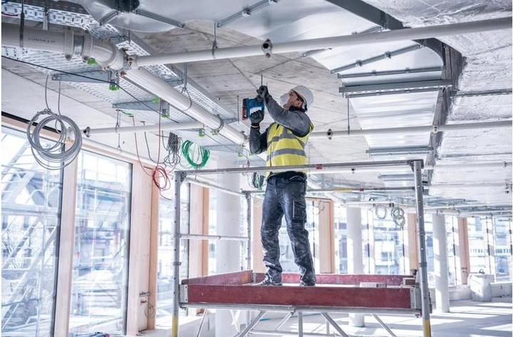 Produktbild Bosch Professional Akku-Bohrhammer mit SDS plus GBH 18V-22, L-BOXX (Akkubetrieb)