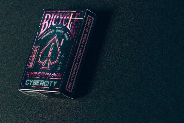 Actual product image Bicycle Supplier did not provide product name (English, 1 - 16 Players)