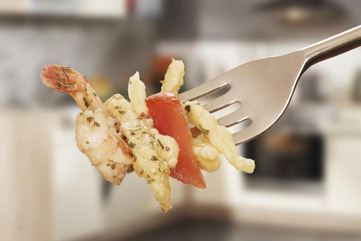 Image du produit Muxel Spätzlewunder Spätzlepresse mit Schaber