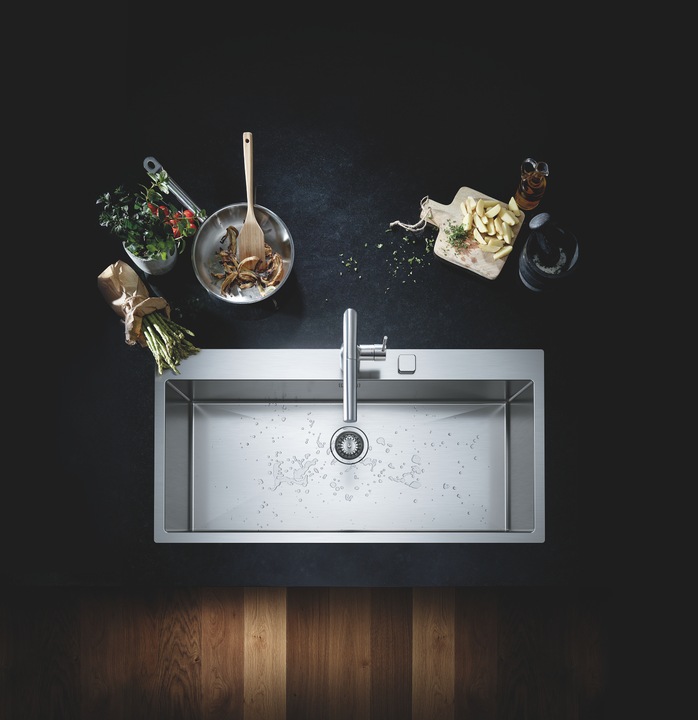 Actual product image Grohe Essence single-lever sink mixer