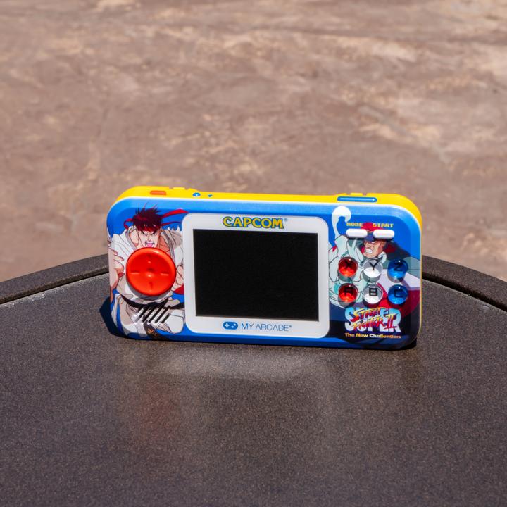 Actual product image Sombo Retro Pocket Player Street Fighter II