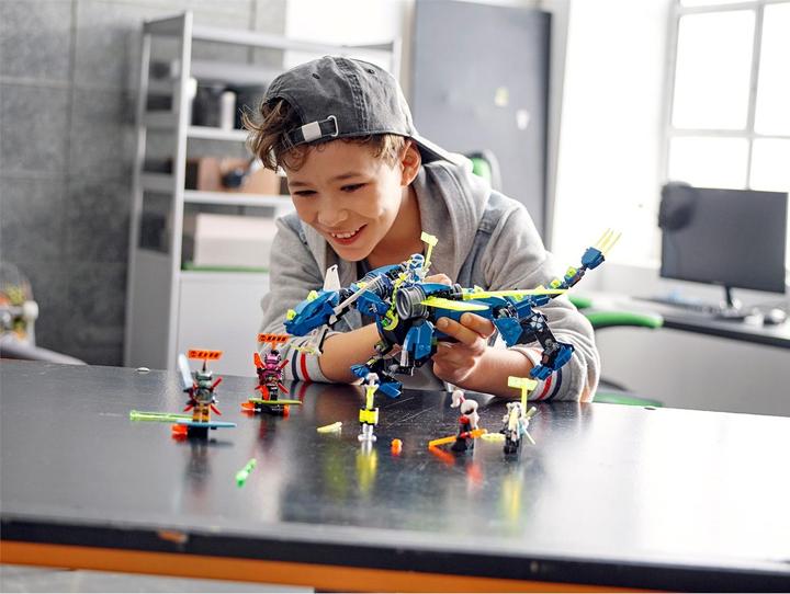Actual product image LEGO Jay's Cyber-Dragon (71711, LEGO Ninjago)