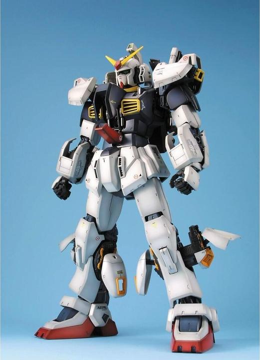Actual product image Bandai Gundam - Perfect Grade - RX-178 MK II AEUG